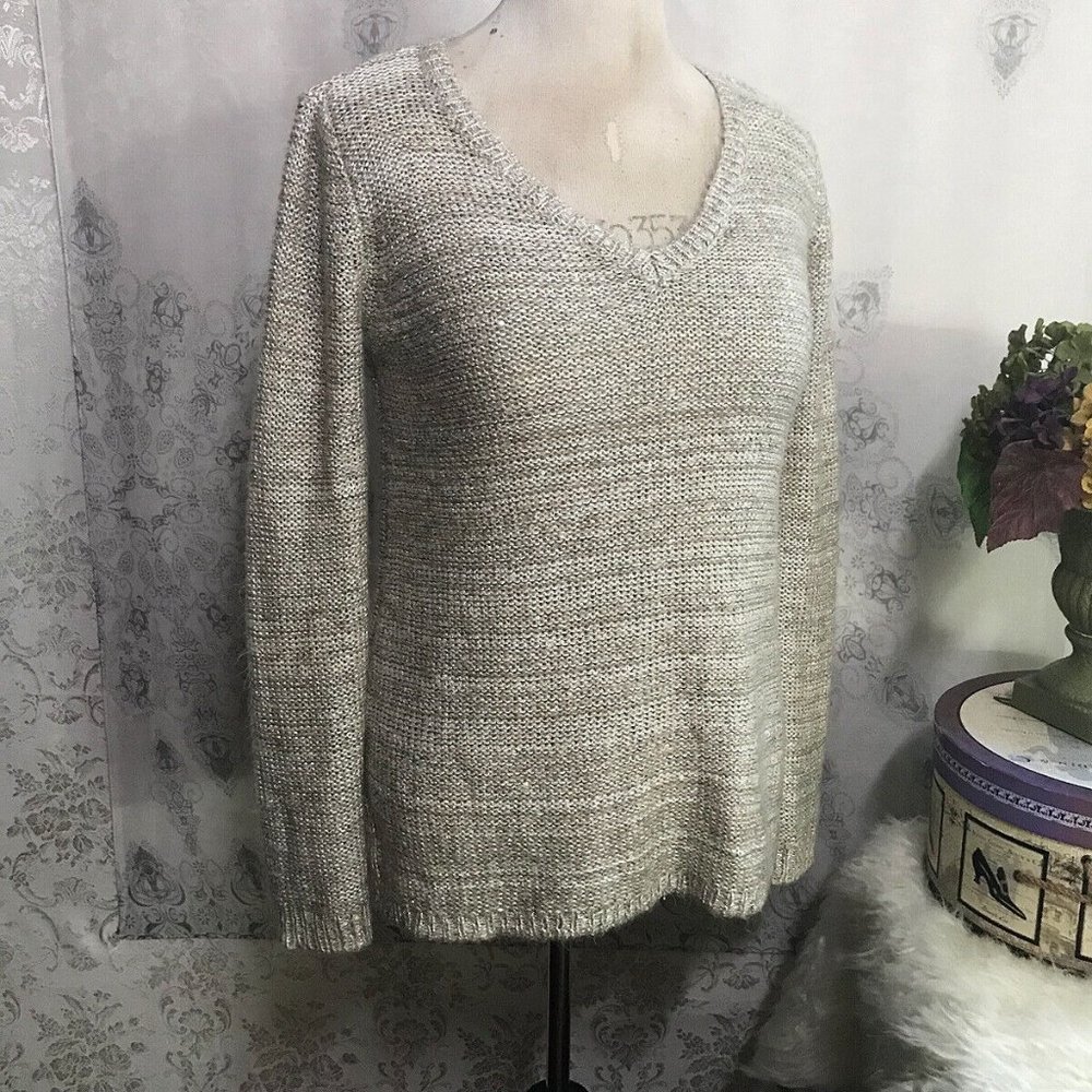 BB Dakota Tessie Metallic Sequin Sweater sz S Cream V-Neck Split Side Back Vent